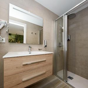 Habitación con 2 Camas Individuales